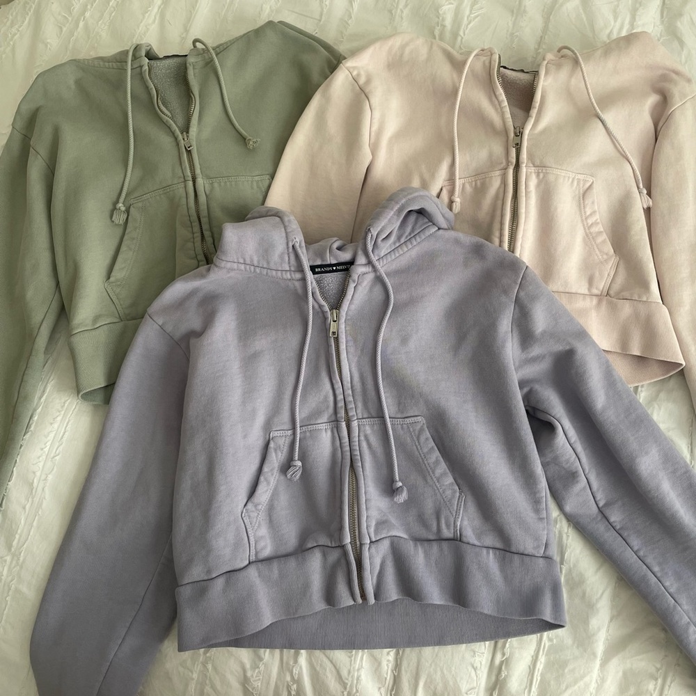 Brandy Melville 3 pack cropped sweatshirts